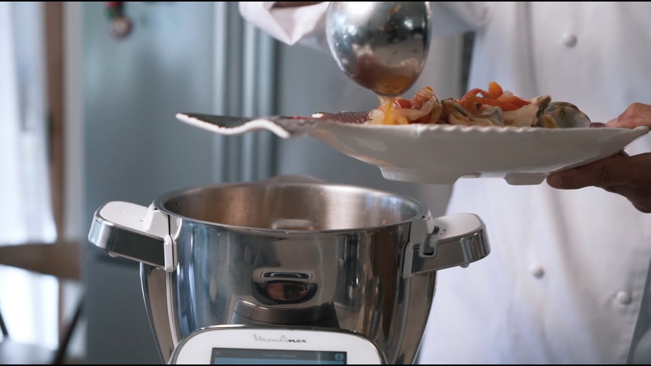 Caldeireta de amêijoas com corvina by Chef José Avillez