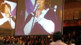 Miniatura del video "Tamela Mann sings The Lord's Prayer"