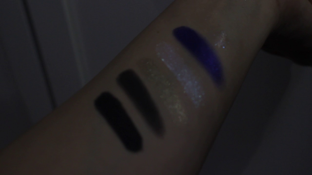 Pat McGrath Dark Star 006 - Ultraviolet swatch