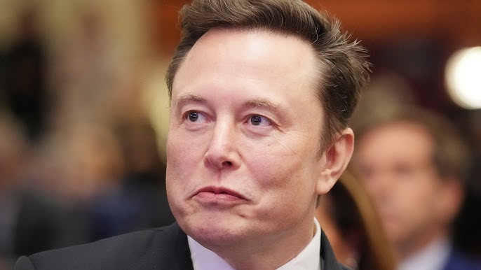 Elon Musk's Unconventional Steak Order Has Heads Turning - YouTube