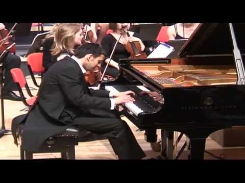 Chopin Piano Concerto No. 2 Op. 21 1st mvt :: Alexander Soares piano