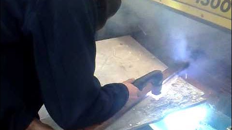 Hypertherm Max 200 Plasma Cutter 50mm Cutting Thickness