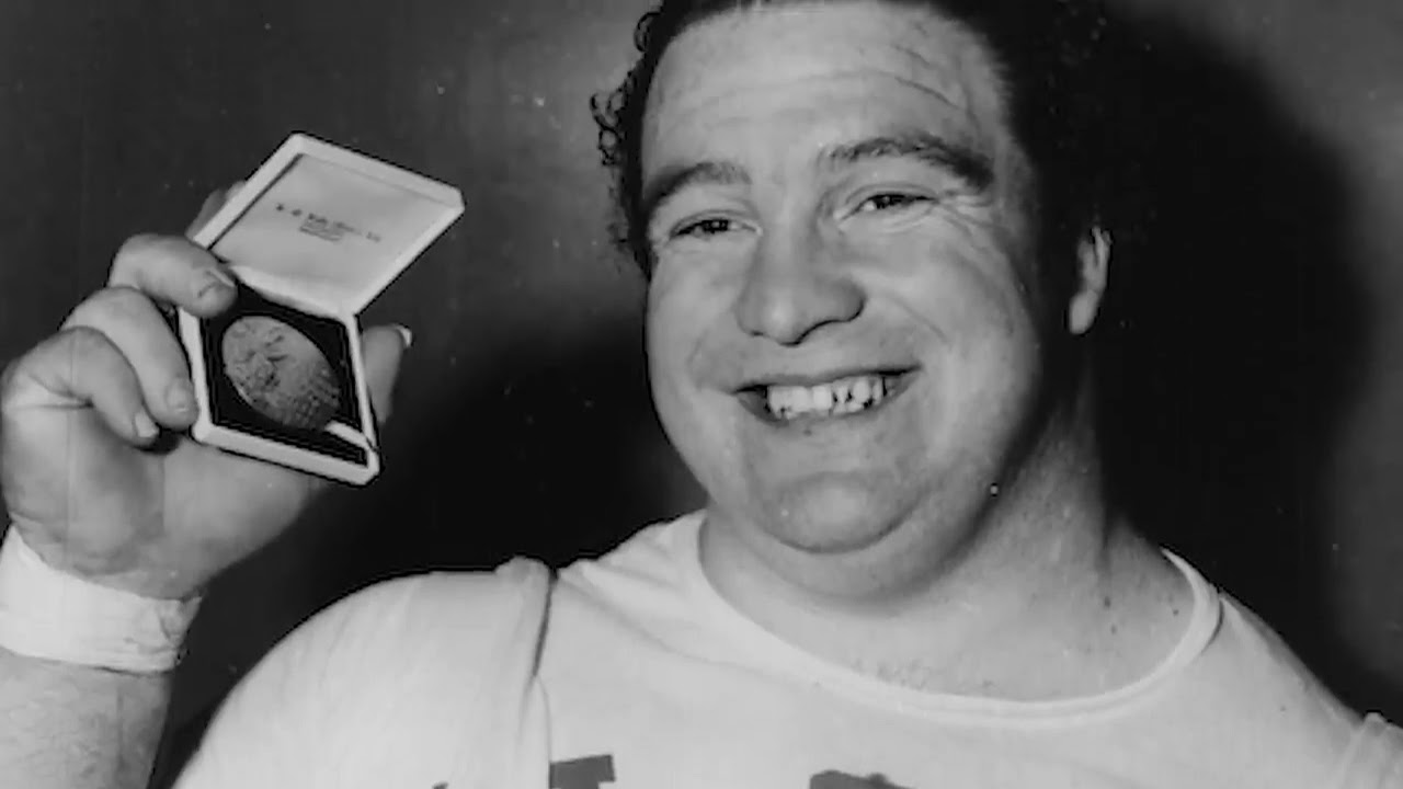 THIS GIRL CRIES CRYSTALS! PEOPLE WITH INCREDIBLE ABILITIES YouTube