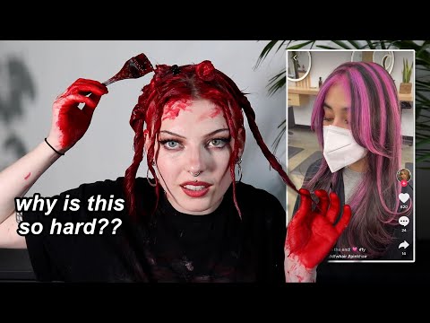 attempting to dye STRIPES in my hair (big fail of course)