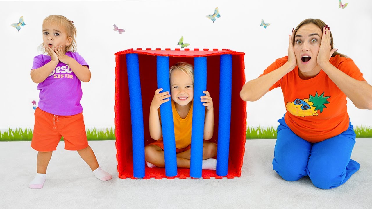 Алиса исследует секретные комнаты и другие истории для детей!