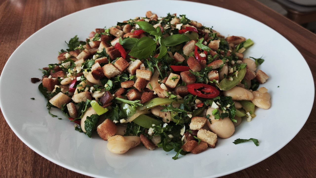 Прекрасный  ТЕПЛЫЙ САЛАТ С БЕЛОЙ ФАСОЛЬЮ - для тех, кто и в постном меню ищет ярких вкусов!