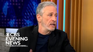 Jon Stewart returns to host \\