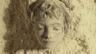 Mother Disgusted With Her Beautiful Daughter And Buried Her In Flour