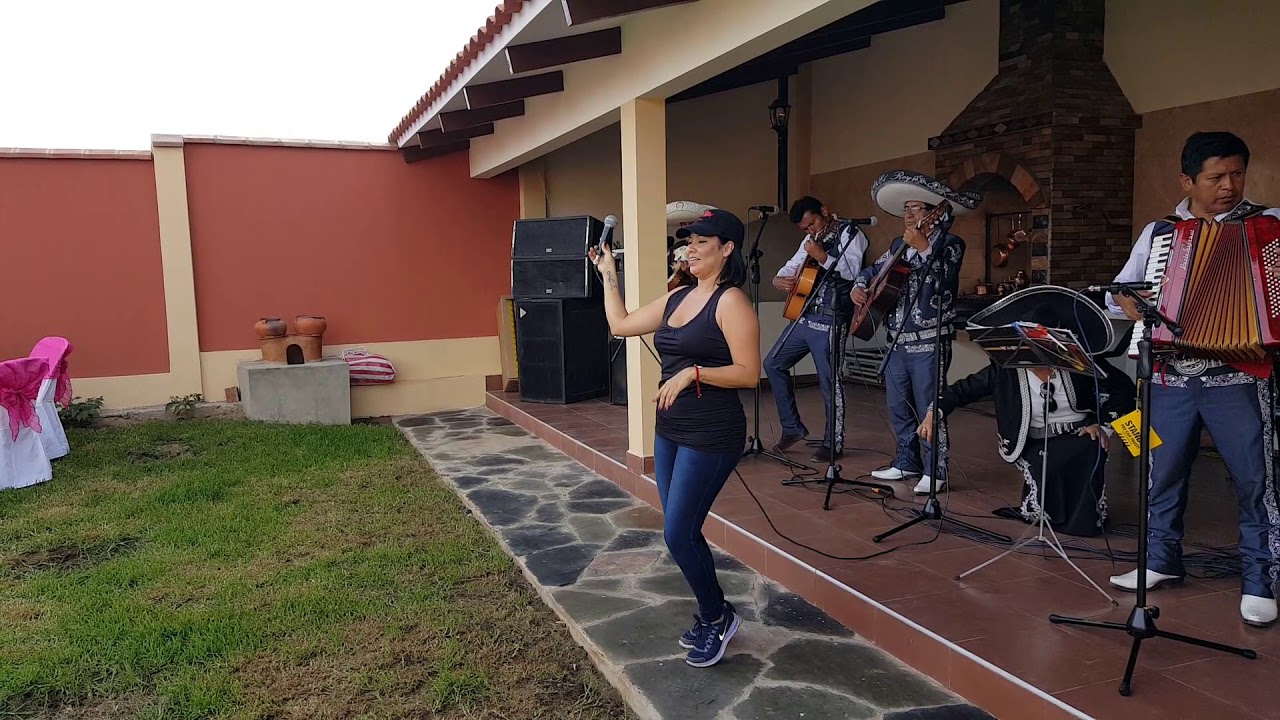 Eleonora Cardona en Aiquile. 