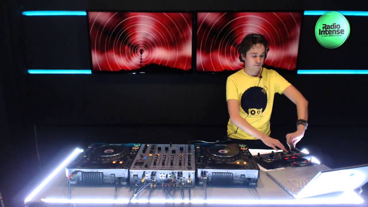 Live @ Radio Intense 25.07.2013 - Burzhuy (Epatage 