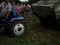 Závody podomácku stavěnýn malotraktůrků
