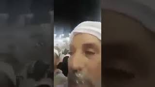 لحاج لخضر يدعو لي أمير ديزاد أمام الكعبة ان ينجحه الله في مهمته ?