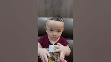 Tập hút cùng bé bằng cốc tập uống 3 giai đoạn Axstars | Richell Baby Vietnam