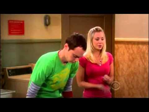 La tabla para doblar camisas en tiempo récord que usaba Sheldon Cooper y  que ahora arrasa en