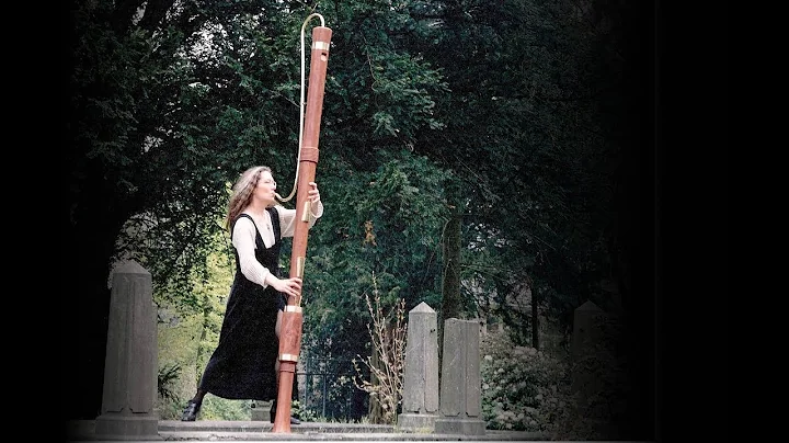 Bassano Quartet, "Triste Espaa sin ventura"  on world's largest recorder by Adriana Breukink