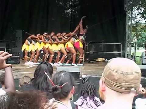 zulu-dancers-movie