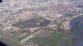 Landing at Heathrow Airport (BA 747-400)