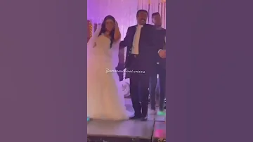 من الأرشيف لقطة من زفاف ياسمين عبد العزيز وأحمد العوضي 