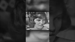 Audience Discovers Singer Is Black