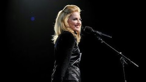 Madonna at the MTV VMAs 2009 (Tribute to Michael Jackson) Part 2