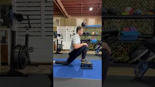 Front foot elevated hip flexor stretch