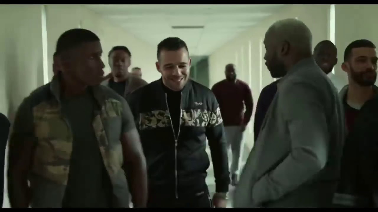 VALIDÉ - Best Of KARNAGE - BOSH (CANAL+) - YouTube