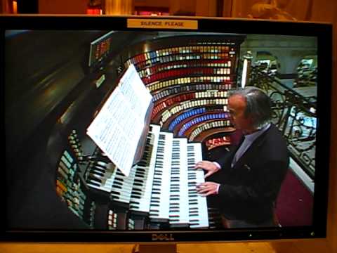 Peter Richard Conte at The Wannamaker Macy's in Philly PA - Pipe Organ Pt 1