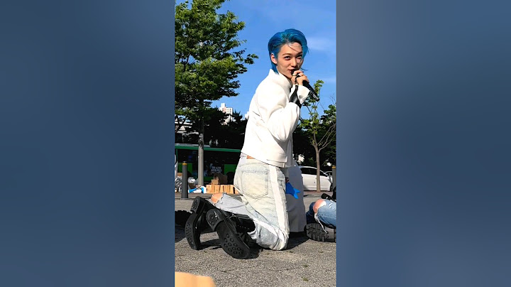 [스트레이키즈 필릭스] Felix your shoelace is untied. 🗣 : 𝑻𝒉𝒂𝒏𝒌↗️ 𝒚𝒐𝒖 ↘️