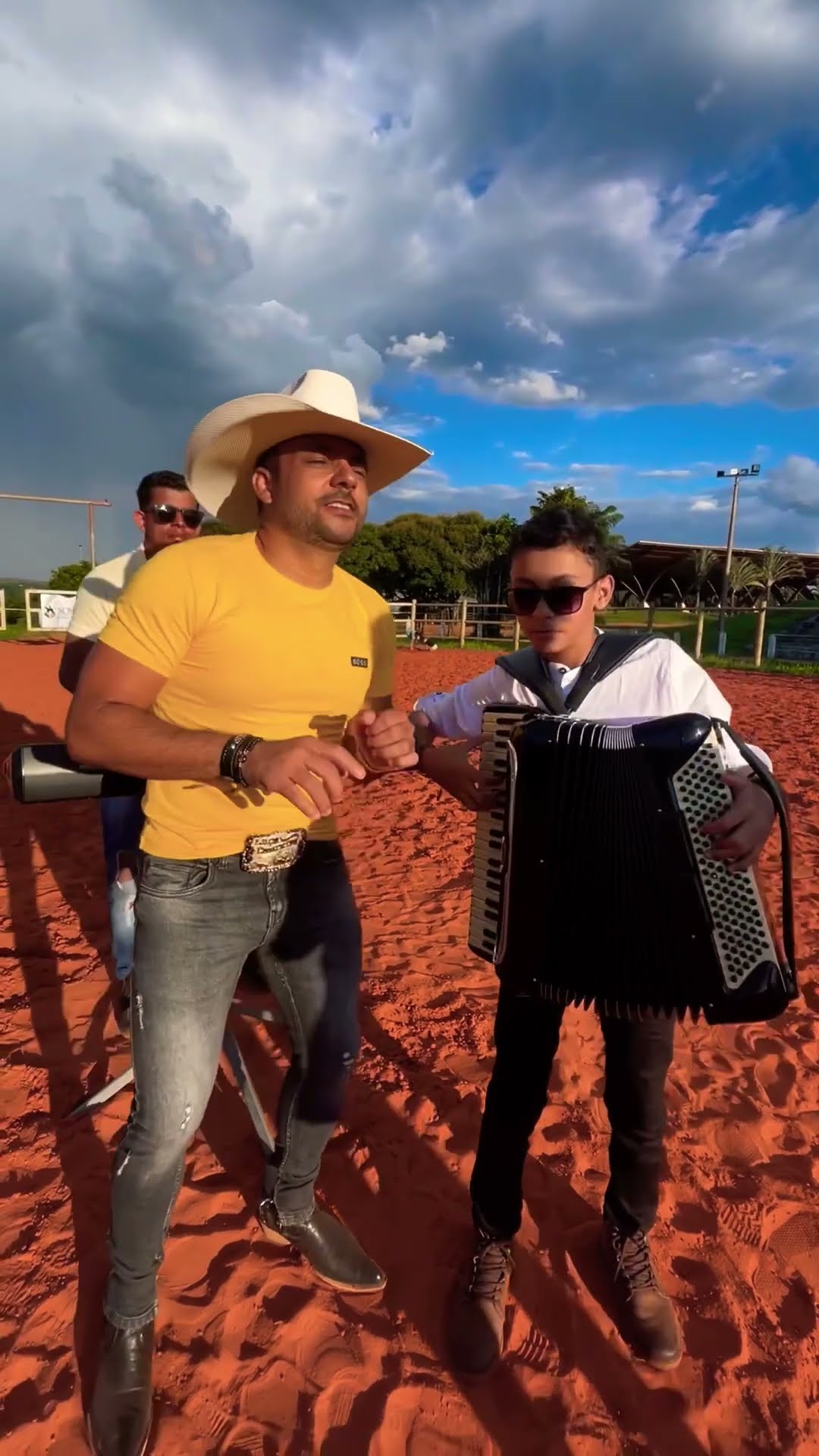 Leãozinho do forró com a nova música forró do meu Goiás estourada #boanoiteee #leaozinho #leãozinho