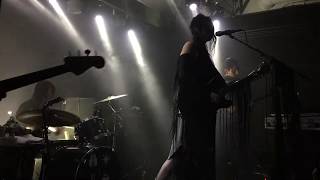 Chelsea Wolfe - Halfsleeper (live) - October 22, 2017, Detroit