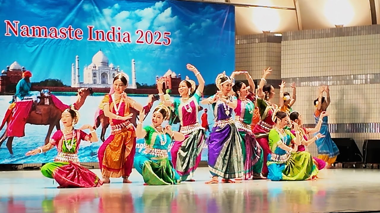 インド 油彩 シアヴァックス チャブダ作 インド舞踊 額装 オリッシーダンス 東インド古典舞踊オリッシー － Odissi - YouTube