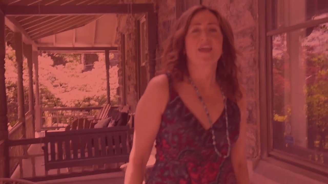 DEB CALLAHAN : BACKBONE (2023)
