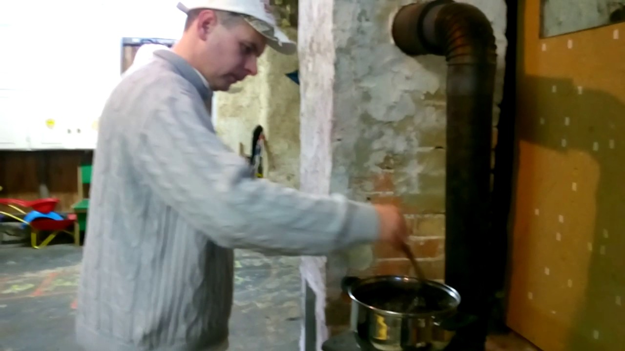 Vytavování vosku - první pokusy ze 4 rámků...