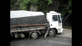 Caminhões E Onibus AO Extremo - SERRA RIO DO RASTRO