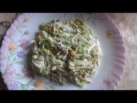 Видео рецепт Салат с чесноком и курицей 
