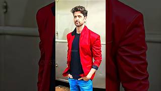 Hrithik🔥Roshan 😘 Red Suit😎 #Hrithikroshan #Ranveerkapoor #Alluarjun #Viralvideo #Shorts #Thalapathy