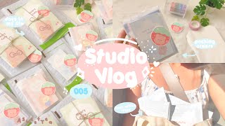 Studio Vlog 005: packing orders asmr, making stickers, day(s) in my life