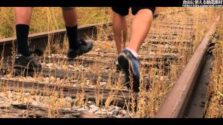 商用Okの動画素材Two Boys Walking On Abandoned Railroad