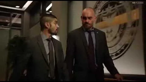 Arrow 5x16 Lance & Rene Meets Adrian Chase After K...