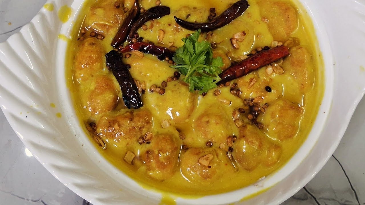 Lehsun pyaj kadhi pakoda recipe घर पर बनाये लहसुन प्याज की कड़ी पकोड़े रेसिपी 