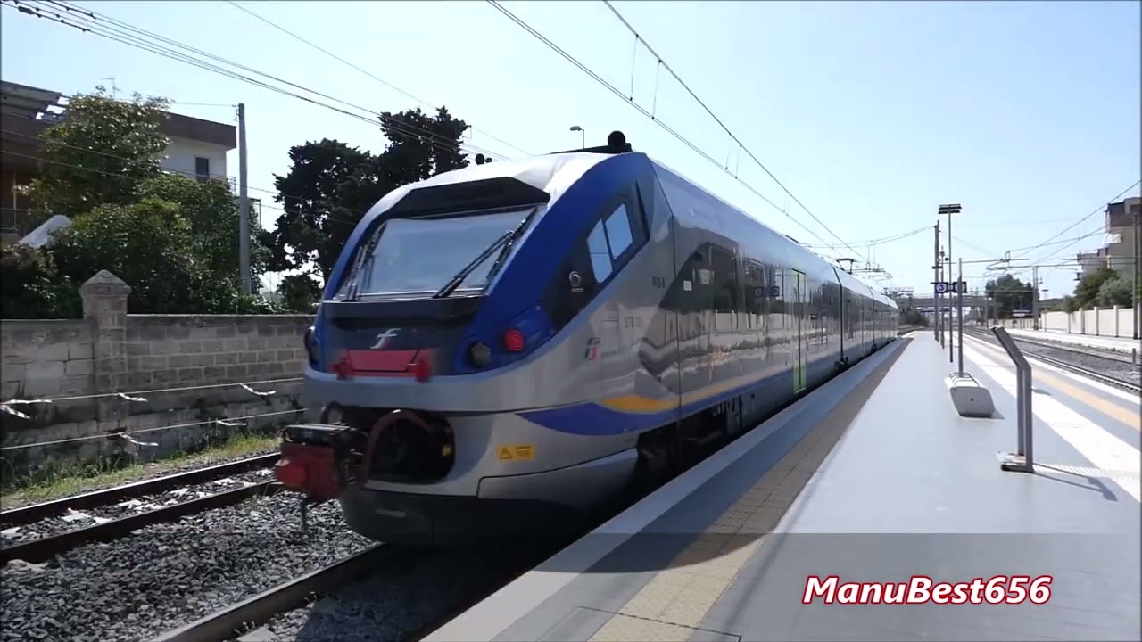 TRENO IN TRANSITO ALLA STAZIONE DI GIOVINAZZO!