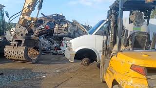 crushing a Pontiac/Mazda/BMW/Toyota/Chevy/Ford and more check it out by trucks do it your self 457 views 8 months ago 14 minutes, 23 seconds