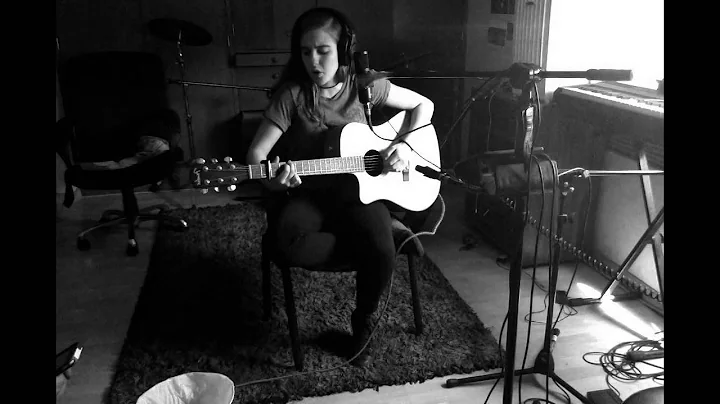 Carla Valverde - Off