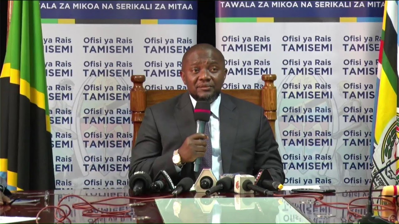 WAZIRI MCHENGERWA ANAZUNGUMZA NA WAANDISHI WA HABARI