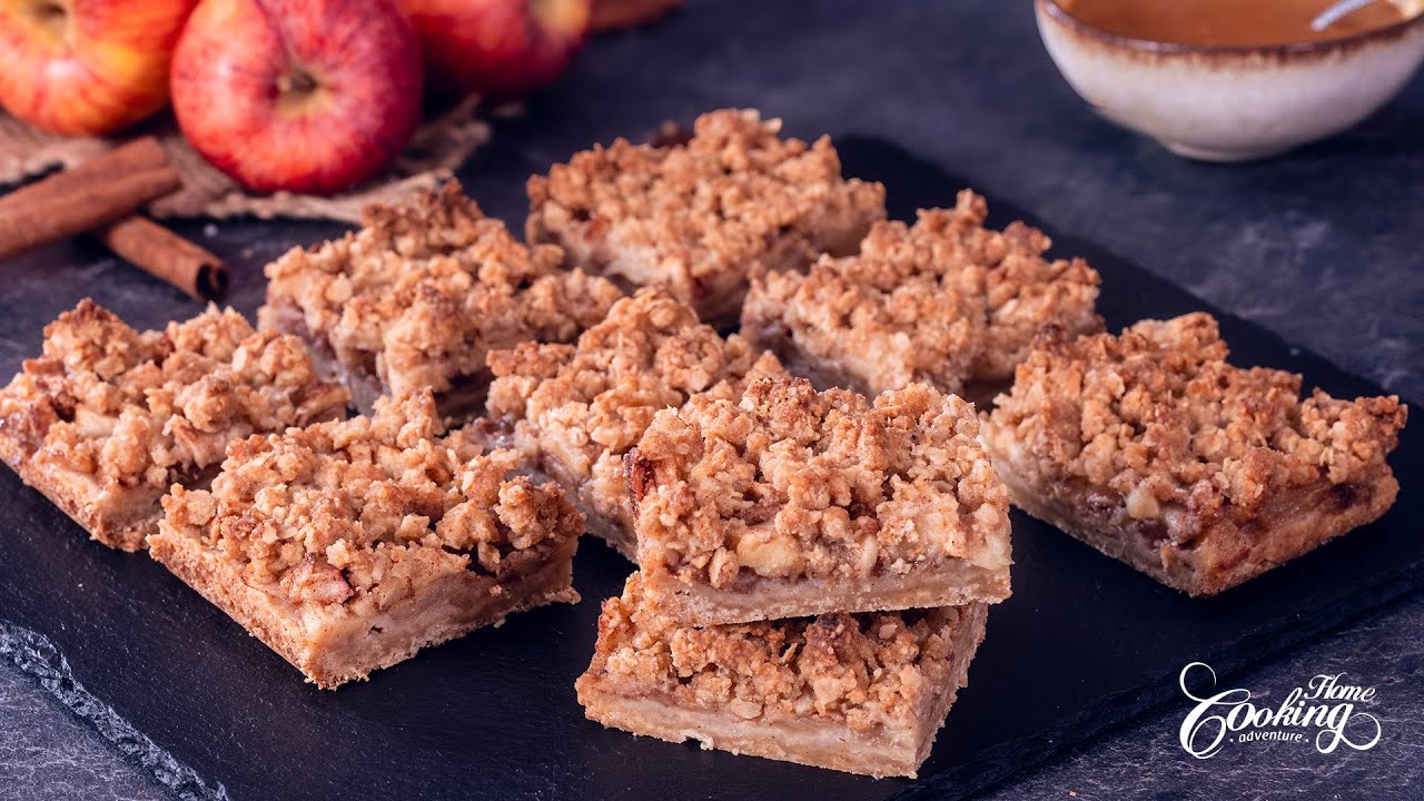 The Best Apple Pie Bars - Easy and Quick Recipe