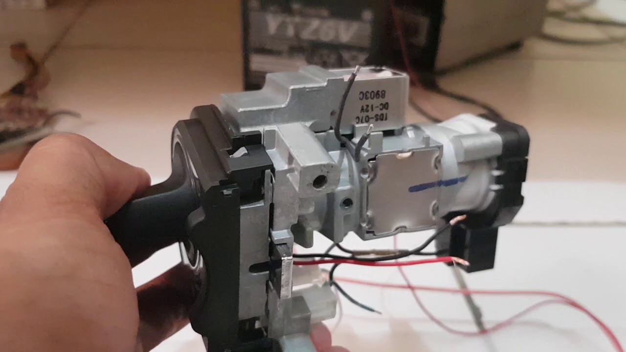 Keyless pcx menyala terus,mencari kabel selenoid dan saklar knop part 1