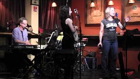 Meghan Cary with Analog Gypsies "Moon Song" live at Burlap and Bean