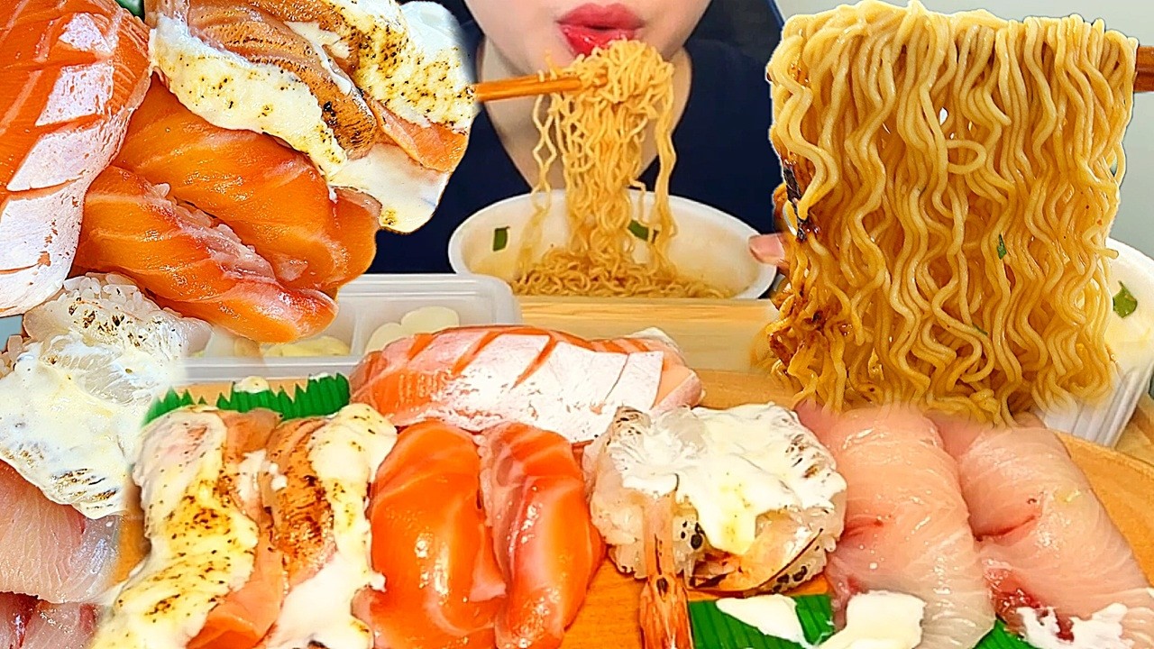 sub) 초밥 라면의 꿀조합 먹방🍣🍜 방어, 연어초밥에 갈릭새우까지+육개장 Sushi ASMR Mukbang