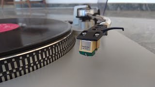 How to solve turntable skipping records