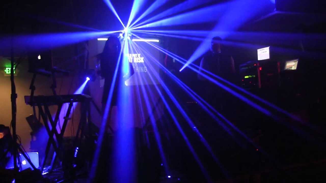 Inside by More Machine Than Man (Live in Seattle 5/31/13) adlı videoyu YouTube'da izle Inside by More Machine Than Man (Live in Seattle 5/31/13) adlı videoyu YouTube'da izle